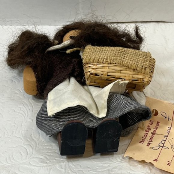 VTG 1998 Wooden Little Pilgrim Girl Doll Lizzie High The Little Ones 6"x4" - Picture 6 of 16